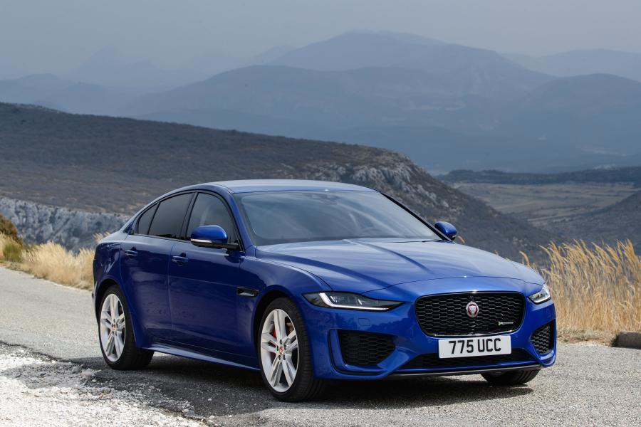  Jaguar XE P250 S R-Dynamic 2019 года  (WW) (фото 1 из 24)